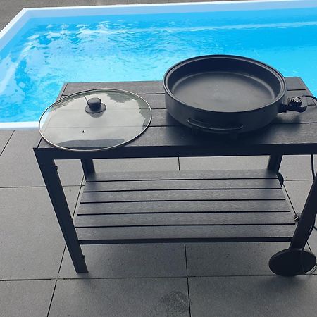 Grosszuegige Unterkunft Mit Terrasse Oberbrechen Zewnętrze zdjęcie