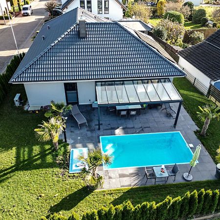 Grosszuegige Unterkunft Mit Terrasse Oberbrechen Zewnętrze zdjęcie