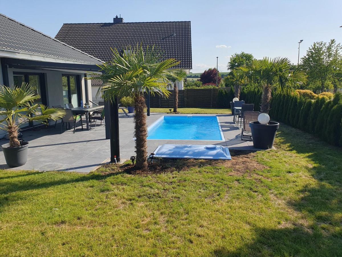 Grosszuegige Unterkunft Mit Terrasse Oberbrechen Zewnętrze zdjęcie